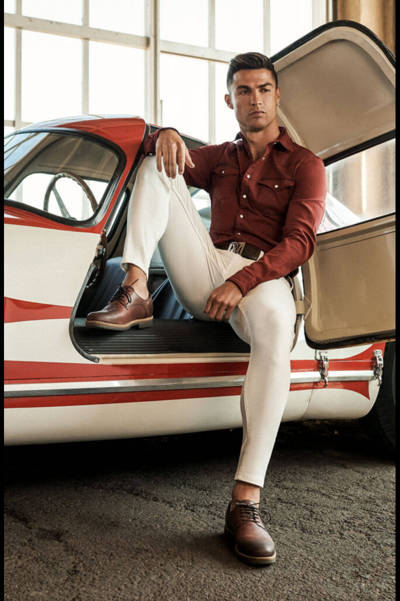 cristiano-ronaldo-is-the-perfect-fashion-bff-2-668x1024-4240831321